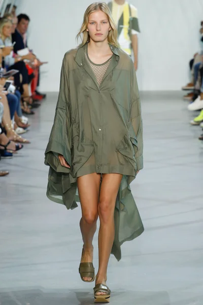 Look 33